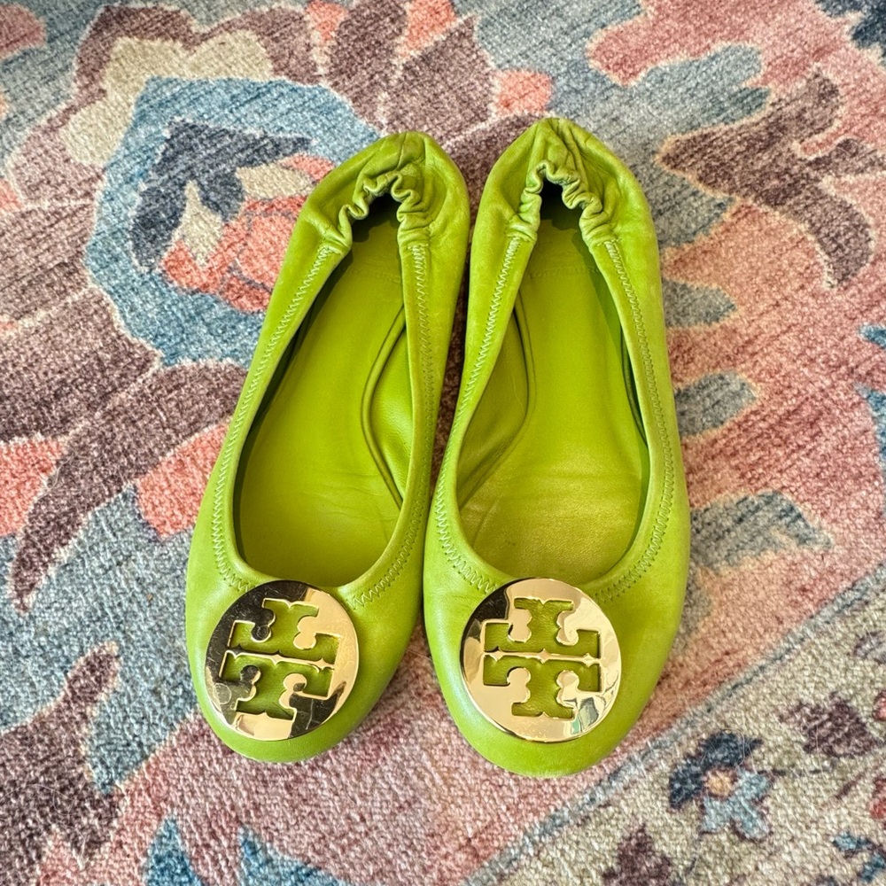 Tory Burch Green Ballet Flats with Gold Logo Size 7